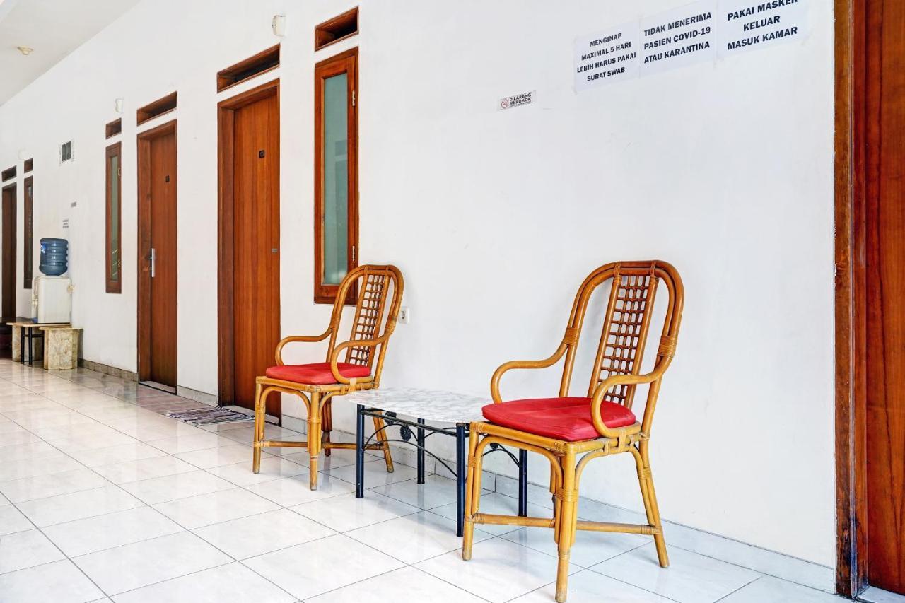 Oyo 1932 Srimahi Residence Bandung Eksteriør billede