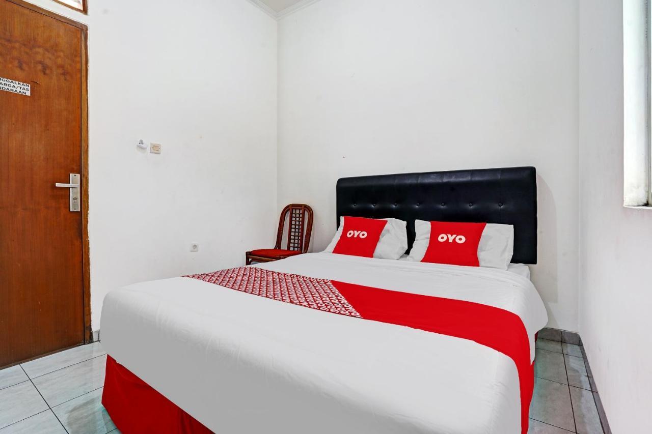 Oyo 1932 Srimahi Residence Bandung Eksteriør billede