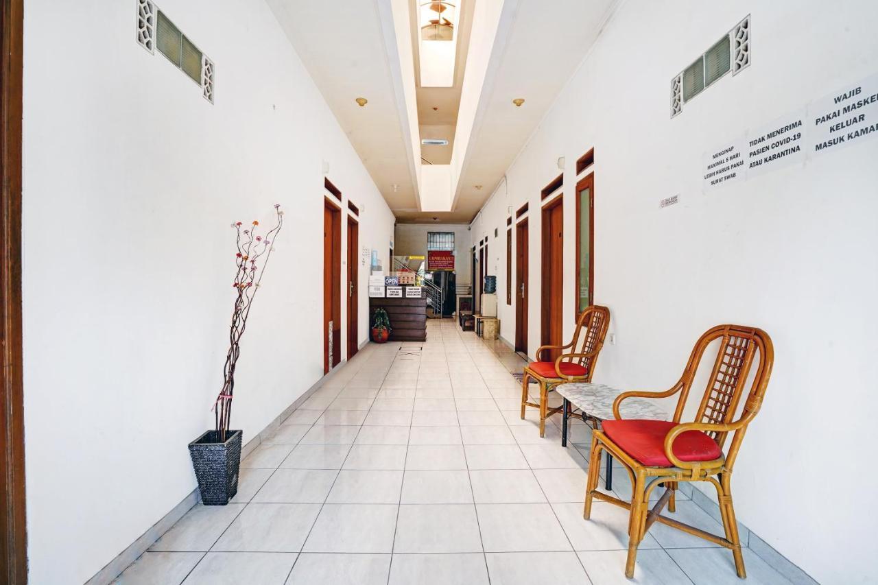 Oyo 1932 Srimahi Residence Bandung Eksteriør billede