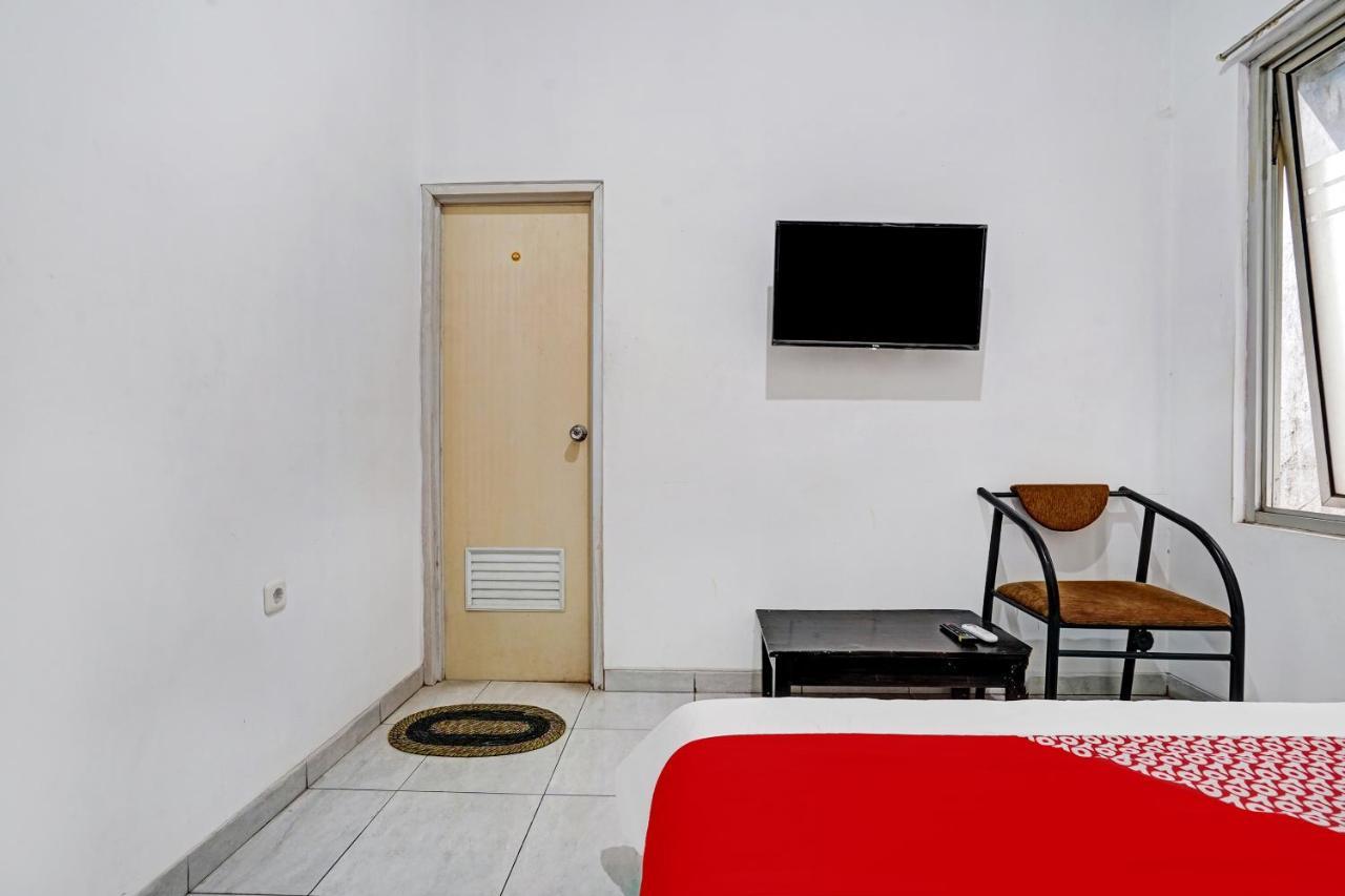 Oyo 1932 Srimahi Residence Bandung Eksteriør billede